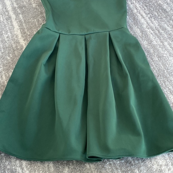 BCBGMAXAZRIA Womens Off-The-Shoulder Evening Mermaid Formal Dress Gown - Picture 8 of 8